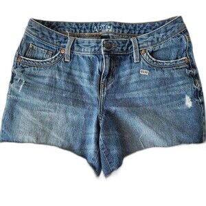 Apt 9 Women's Non stretch  mid-rise Blue Denim shorts size 6